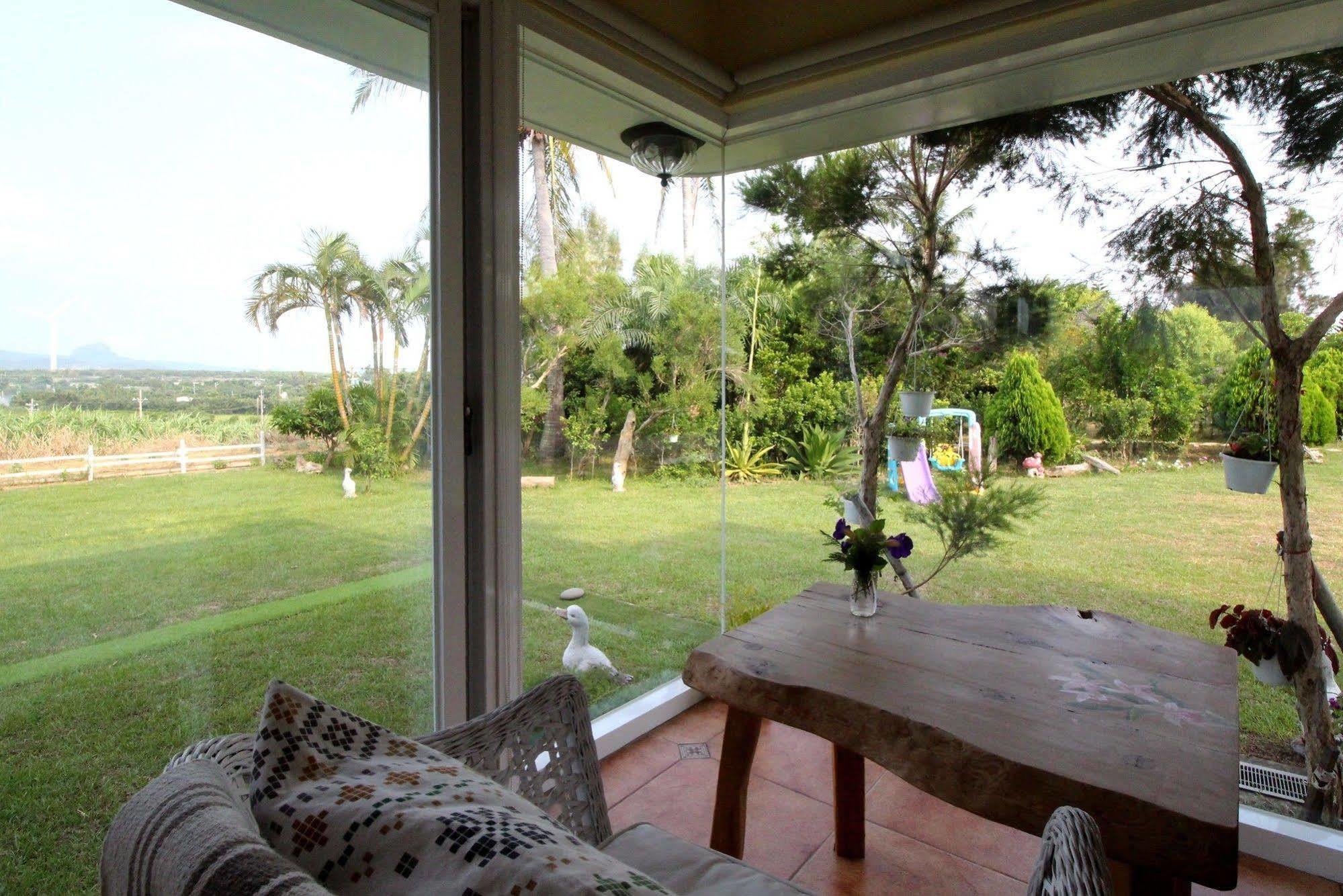Bonjour Bebe Bed & Breakfast Hengchun Exterior photo